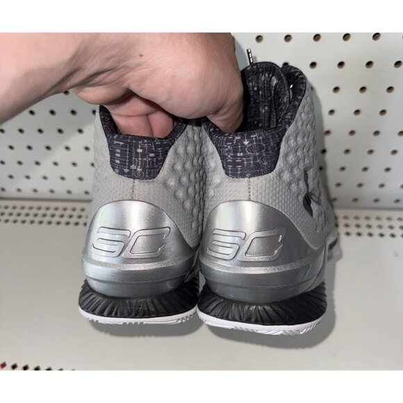 Under Armour Curry 1 Retro Black History Month Mens Basketball Shoes Size 10 - Picture 3 of 8